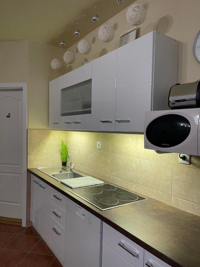 Benelise Apartman Heviz Exterior photo