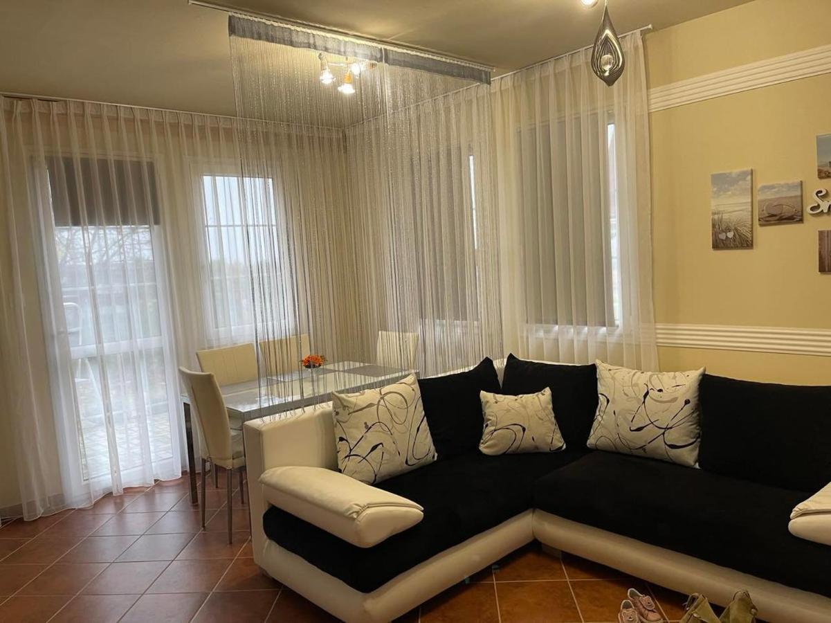 Benelise Apartman Heviz Exterior photo