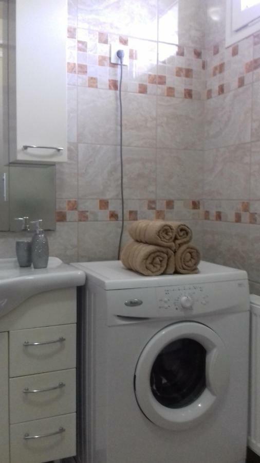 Benelise Apartman Heviz Exterior photo