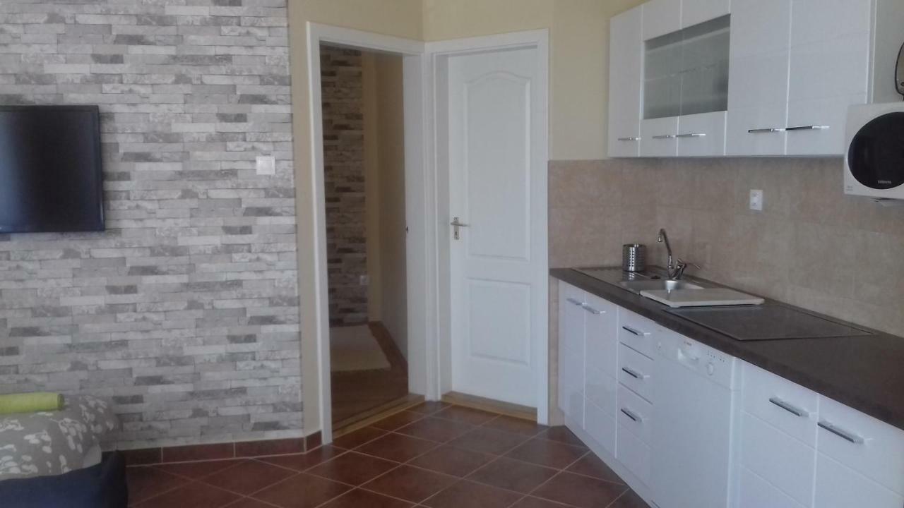 Benelise Apartman Heviz Exterior photo